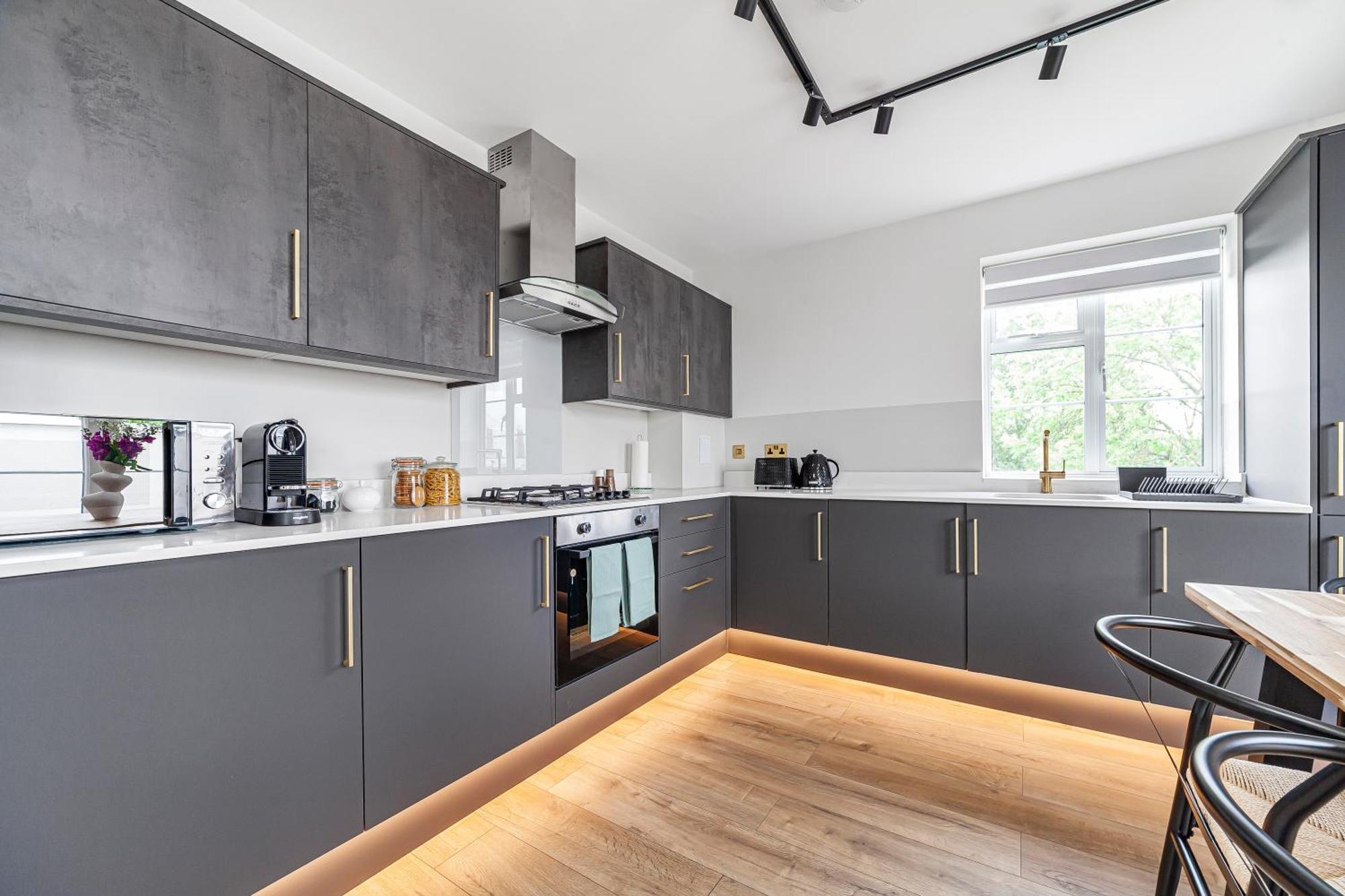 Apartamento Arte - Serviced For Leisure And Business - Private Parking - 12 Minutes Walking From Wembley Stadium
